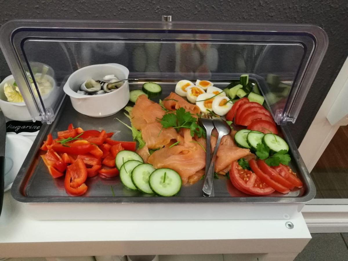 Altstadtcafe Und Pension Хавелберг Екстериор снимка