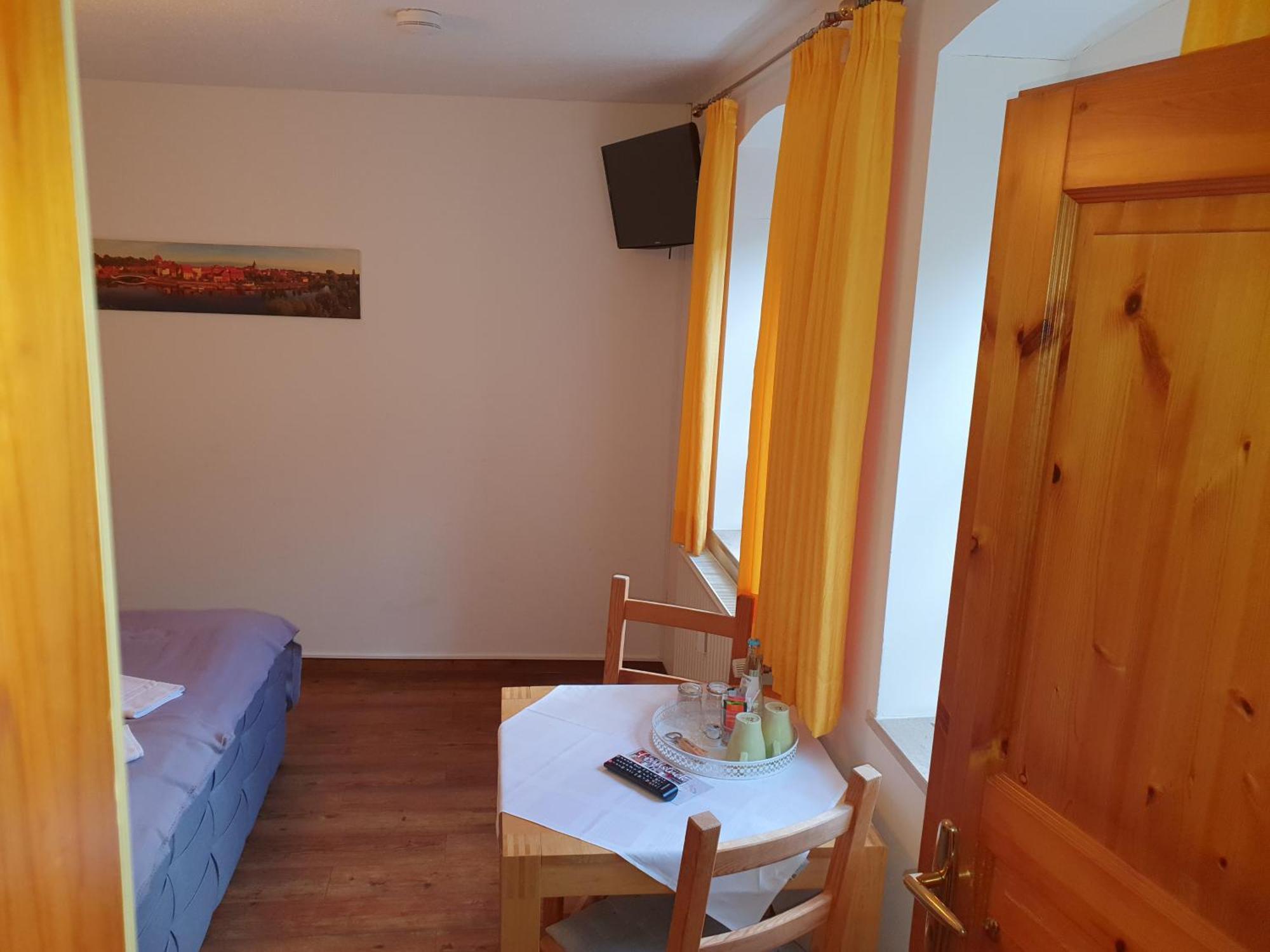 Altstadtcafe Und Pension Хавелберг Екстериор снимка
