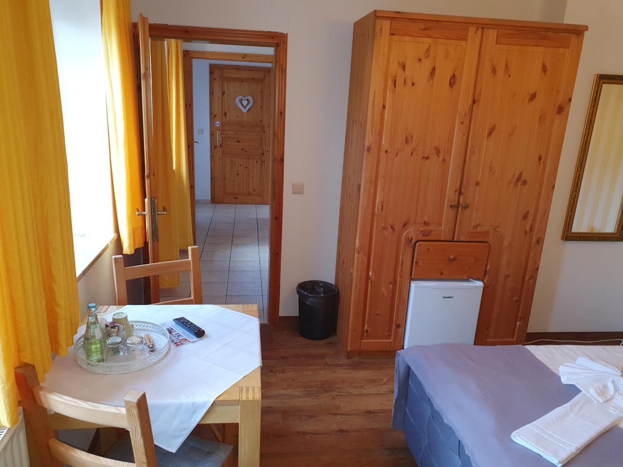Altstadtcafe Und Pension Хавелберг Екстериор снимка